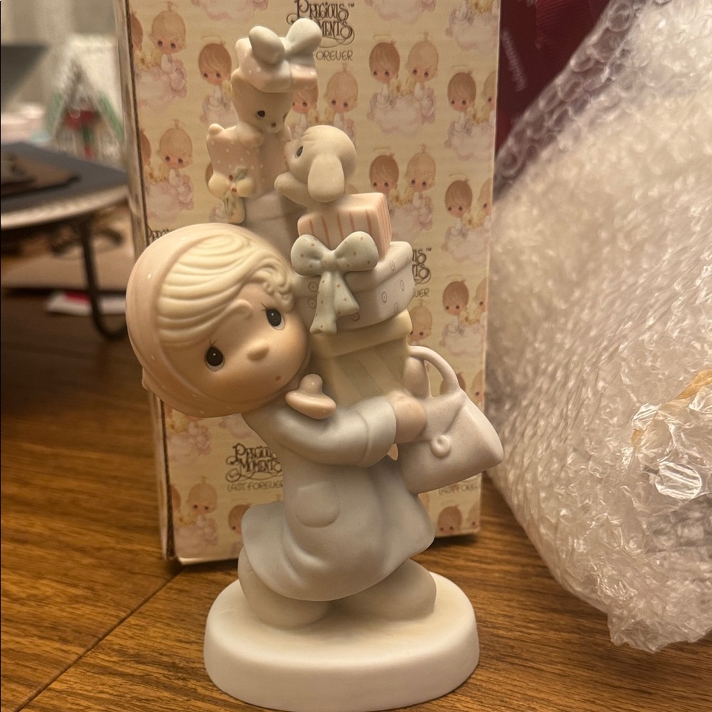 Precious Moments ‘Bundles of Joy’ Figurine 1982